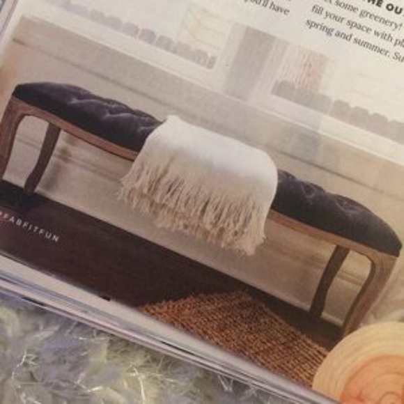 Mark and Graham throw blanket - Picture 3 of 5